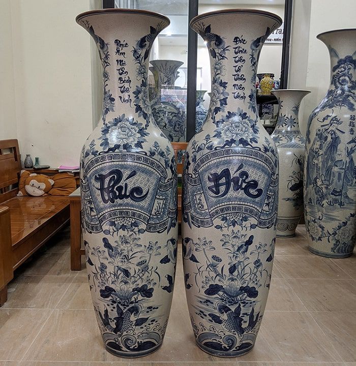 Lọ Lục Bình là mẫu bình gốm phong thủy Bát Tràng giá rẻ