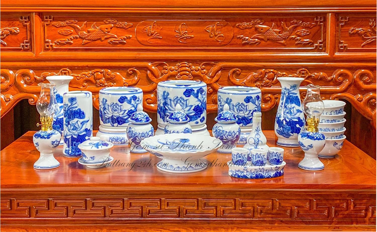 Bộ đồ thờ men Lam vẽ hoa Sen 3 bát hương cơ bản gốm Bát Tràng