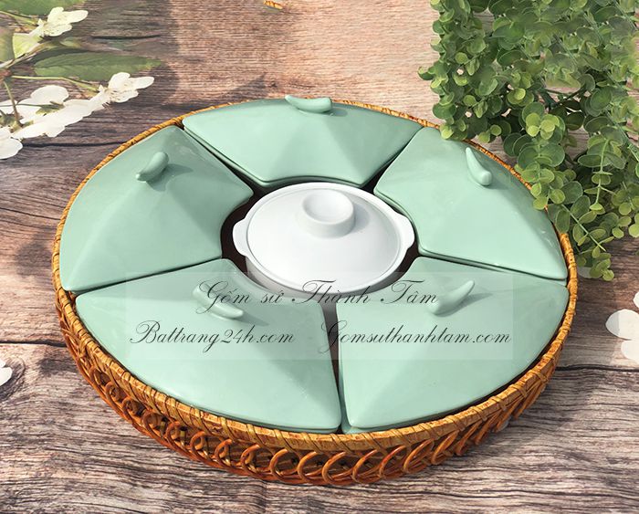 Địa chỉ mua khay sứ đựng mứt tết gốm Bát Tràng nhiều màu sắc đẹp mắt, chất lượng dày dặn, cao cấp, giá rẻ